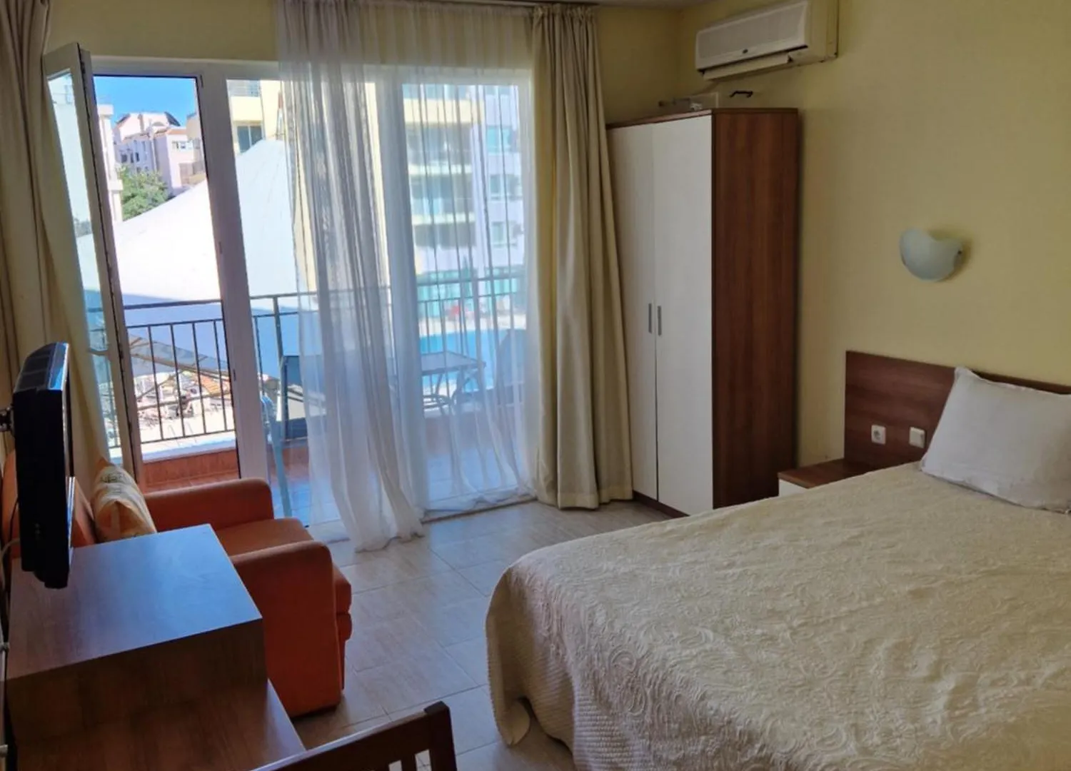Pool View Apartment, Sunny Beach Resort Aparthotel